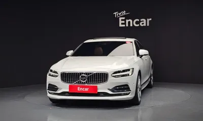 Volvo S90 2019, 99119 км, за 15747.67 USD