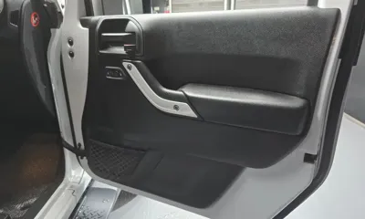 Jeep Wrangler 2017, 69508 км, за 12899.03 USD - фото 25