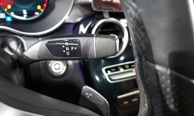 Mercedes-Benz C-Class 2020, 64964 км, за 17001.44 USD - фото 9