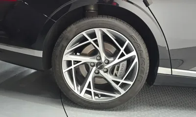 Genesis G90 2023, 81579 км, за 44214.35 USD