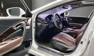 Hyundai Grandeur 2016, 199980 км, за 4532.32 USD - фото 11