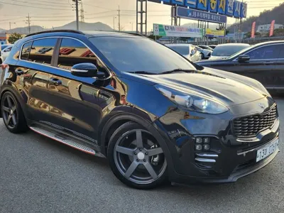 Kia Sportage 2016, 106000 км, за 7280.76 USD