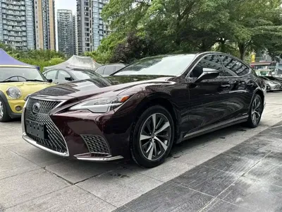 Lexus LS 2022, 92000 км, за 61799.86 USD