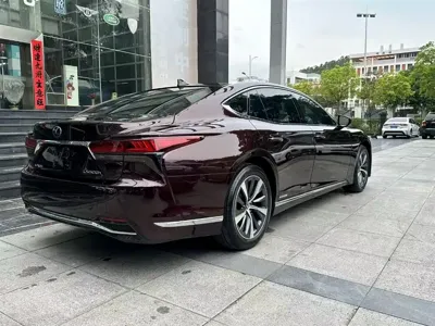 Lexus LS 2022, 92000 км, за 61799.86 USD - фото 9