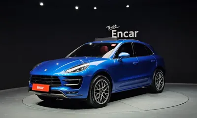Porsche Macan · 2015 год