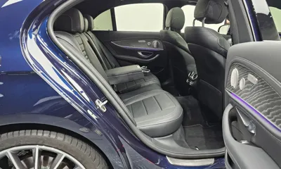 Mercedes-Benz E-Class 2021, 59554 км, за 30132.43 USD - фото 12