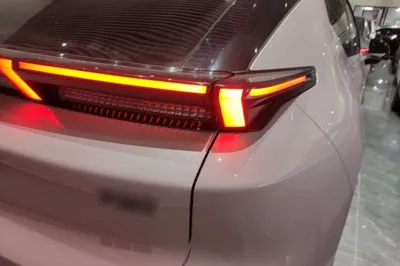 Lynk & Co Z20 2025, 56200 км, за 16349 USD - фото 9