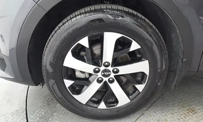 Kia Sorento 2023, 147369 км, за 14212.07 USD