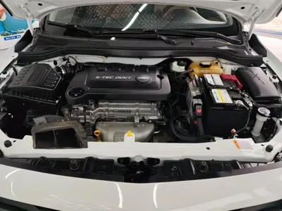 Chevrolet Monza 2021, 34200 км, за 6470.64 USD - фото 10