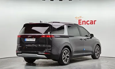 Kia Canival 2023, 23739 км, за 16187.64 USD