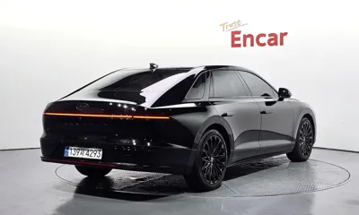 Hyundai Grandeur 2023, 27421 км, за 28013.04 USD
