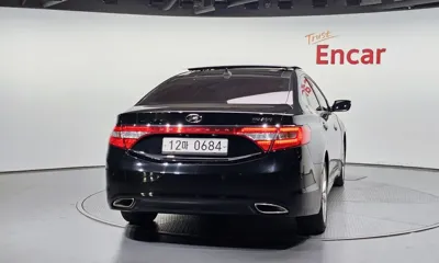 Hyundai Grandeur 2012, 337685 км, за 1897.07 USD