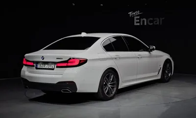 BMW 5-Series 2022, 48121 км, за 29139.05 USD