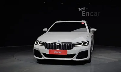 BMW 5-Series 2022, 48121 км, за 29139.05 USD