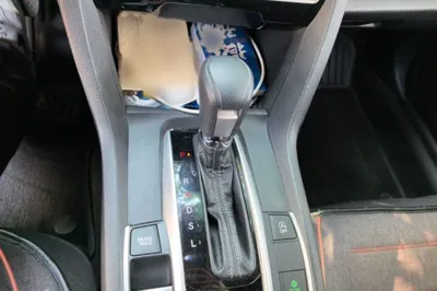 Honda Civic 2019, 72100 км, за 11877 USD - фото 11