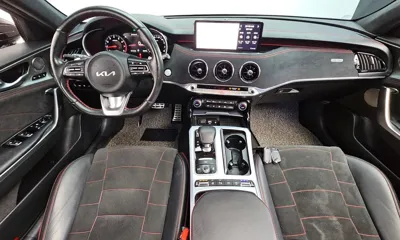 Kia Stinger 2023, 80378 км, за 24050.21 USD - фото 7