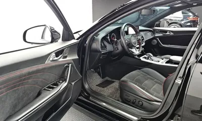 Kia Stinger 2023, 80378 км, за 24050.21 USD - фото 11