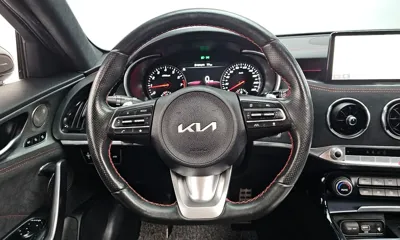 Kia Stinger 2023, 80378 км, за 24050.21 USD - фото 13