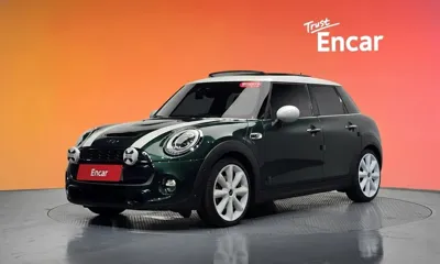 MINI Cooper · 2016 год