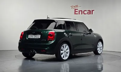 MINI Cooper 2016, 92486 км, за 8462.55 USD