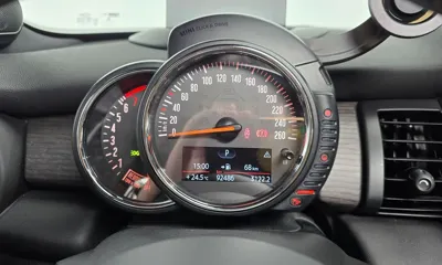 MINI Cooper 2016, 92486 км, за 8462.55 USD - фото 8