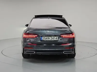 Audi A6 2021, 55923 км, за 21452.24 USD