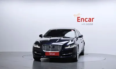 Jaguar XJ 2016, 194006 км, за 9706.85 USD