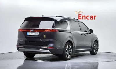 Kia Canival 2023, 29418 км, за 23055.69 USD