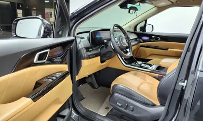 Kia Canival 2023, 29418 км, за 23055.69 USD - фото 12