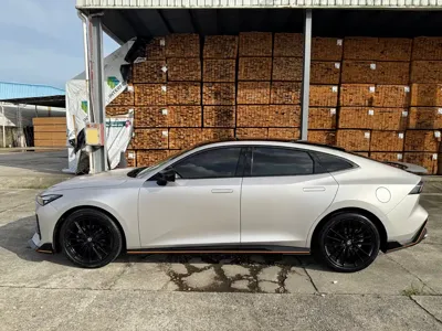 Changan UNI-V 2022, 15000 км, за 7673.08 USD