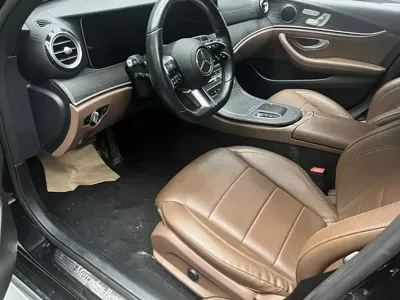 Mercedes-Benz E-Class 2021, 63000 км, за 26166.36 USD