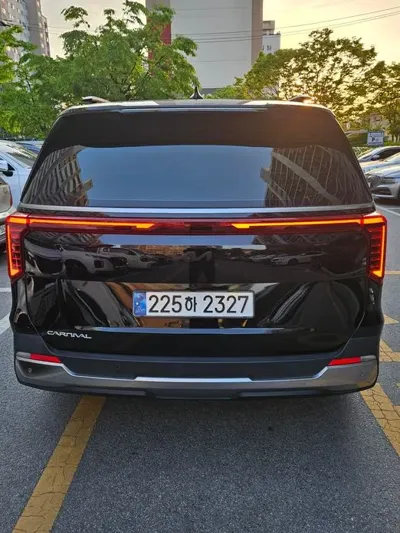 Kia Canival 2025, 62000 км, за 20511.81 USD