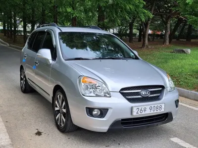 Kia Carens 2010, 100000 км, за 3577.94 USD