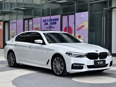 BMW 5 Series 2018, 73000 км, за 22566.54 USD
