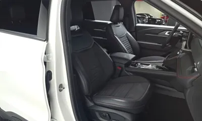 Ford Explorer 2025, 5165 км, за 32461.65 USD - фото 10