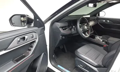 Ford Explorer 2025, 5165 км, за 32461.65 USD - фото 11