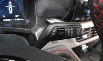 Ford Explorer 2025, 5165 км, за 32461.65 USD - фото 19