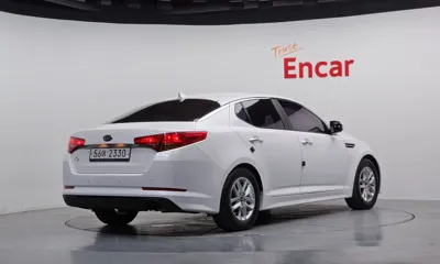 Kia K5 2012, 99339 км, за 3612.72 USD
