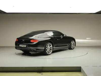 Bentley Continental 2020, 42000 км, за 121518.61 USD