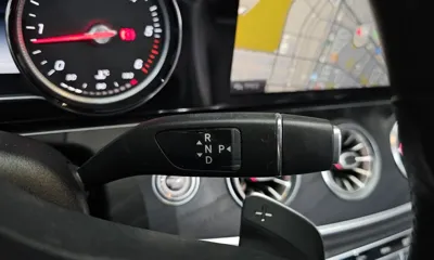 Mercedes-Benz E-Class 2019, 84179 км, за 20812.68 USD - фото 9