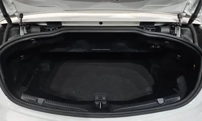 Mercedes-Benz E-Class 2019, 84179 км, за 20812.68 USD - фото 20