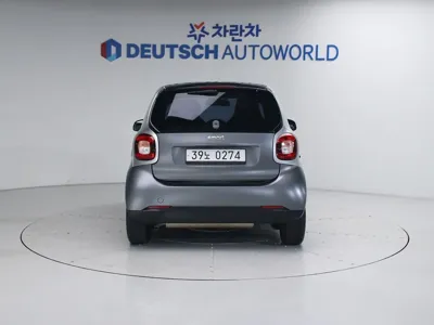 Smart Fortwo 2015, 56636 км, за 8794.42 USD