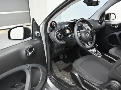 Smart Fortwo 2015, 56636 км, за 8794.42 USD - фото 11
