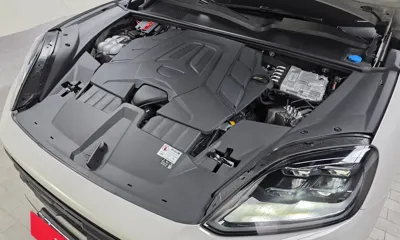 Porsche Cayenne 2024, 31182 км, за 87961.14 USD - фото 6