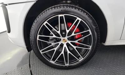 Porsche Macan 2022, 69210 км, за 46606.28 USD