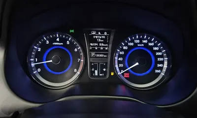 Hyundai Grandeur 2015, 135302 км, за 3741.63 USD - фото 8