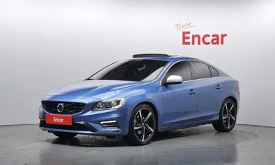 Volvo S60 · 2015 год