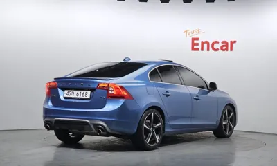 Volvo S60 2015, 131021 км, за 4529.34 USD