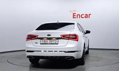 Kia K7 2015, 167011 км, за 3875.46 USD