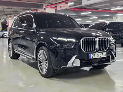 BMW X7 2024, 24000 км, за 61749.96 USD